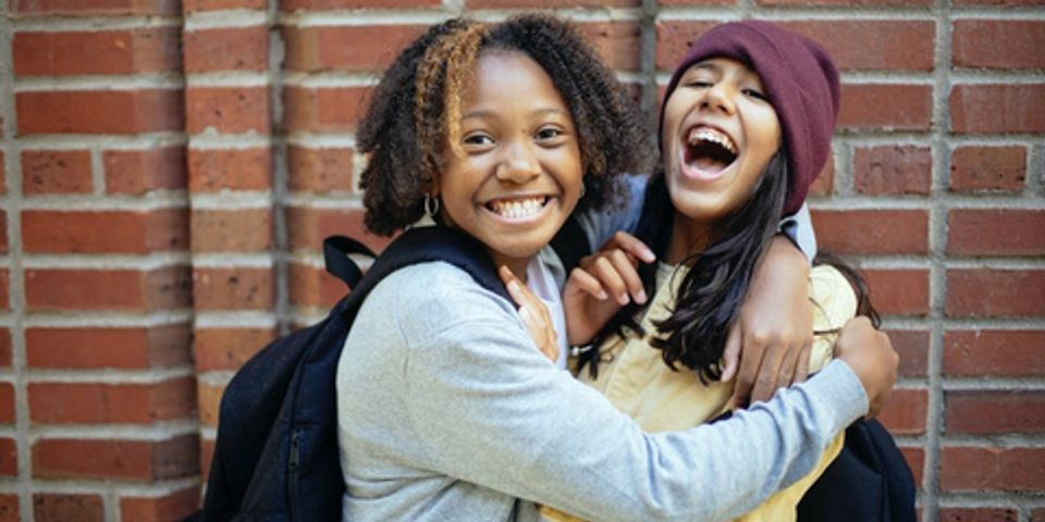 Top 10 bagaimana sikap kalian dalam bergaul dengan teman-teman sekelas atau satu sekolah yang berbeda agama 2022