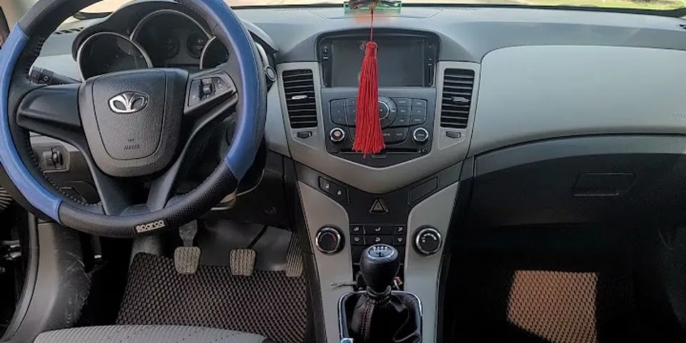 Cách kết nối AUX trên ô tô