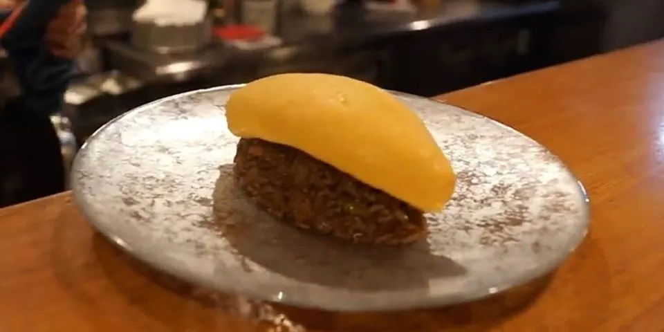 Cách làm trứng cuộn cơm Nhật Bản