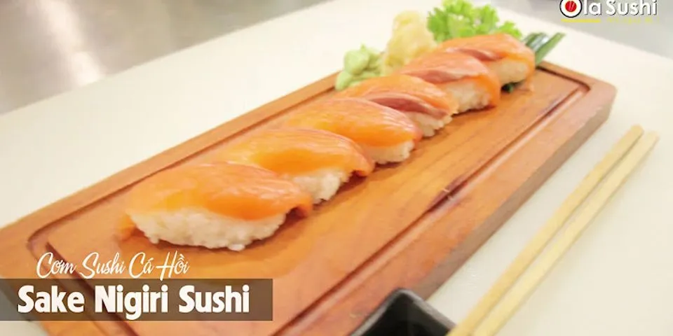 Cách nắm cơm sushi