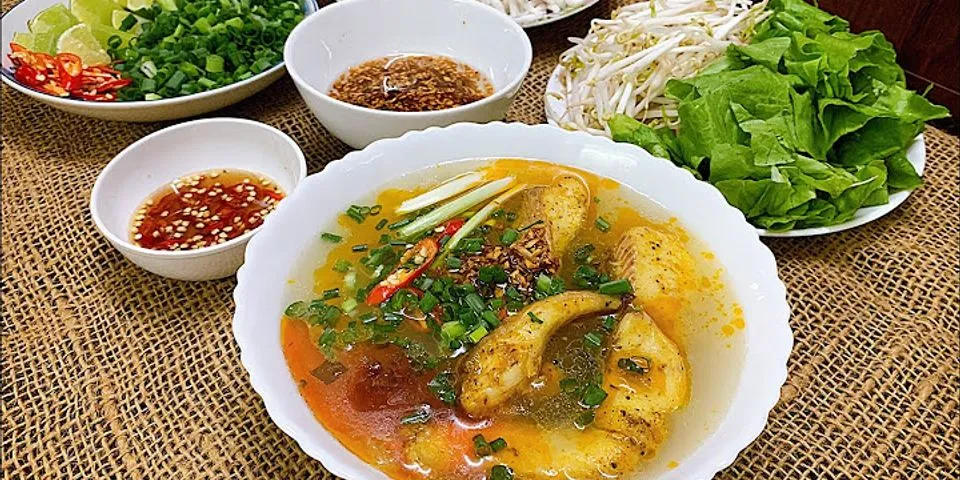 Cách nấu bánh canh cá lóc Thủy Dương