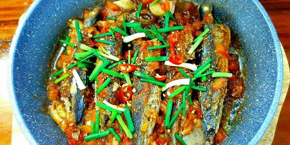 Cách nấu cá biển sốt cà chua