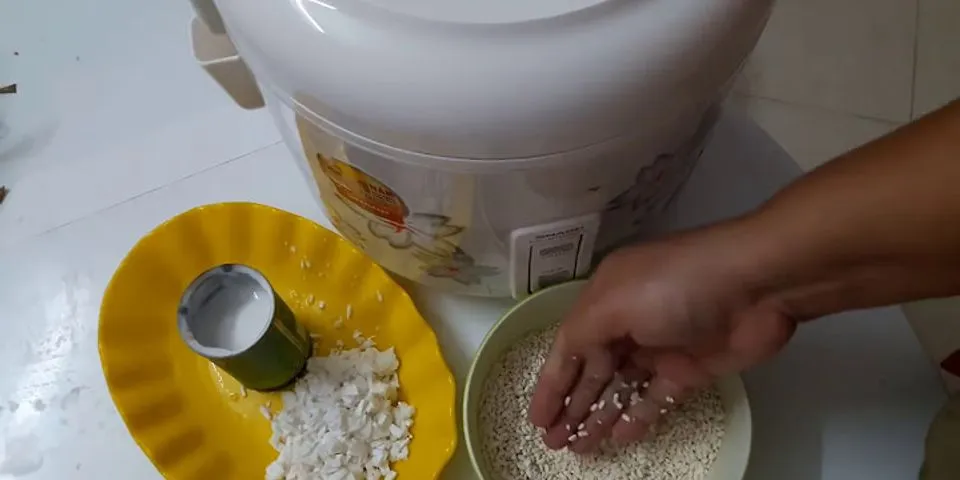 Cách nấu xôi nước dừa bằng nồi cơm điện