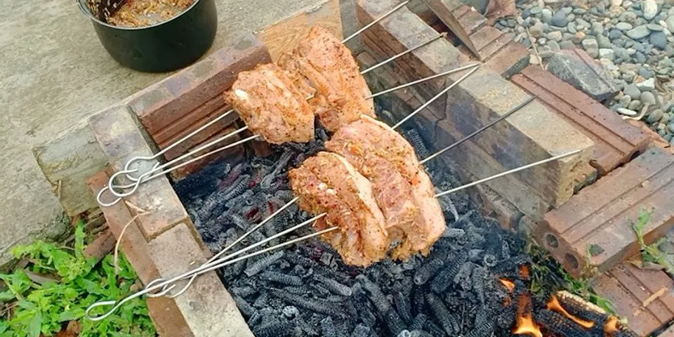 Cách nướng thịt bằng than