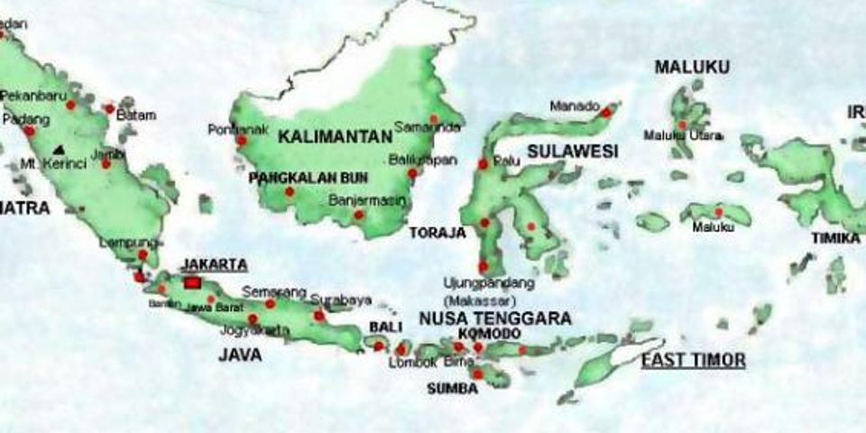 Indonesia terletak diantara dua benua yaitu