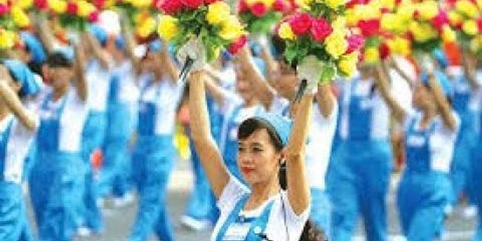 Phương pháp đấu tranh cơ bản trong cuộc Tổng khởi nghĩa tháng Tám năm 1945 là gì