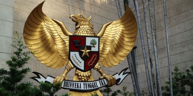 Top 9 tiga contoh perwujudan nilai-nilai pancasila dalam penyelenggaraan pemerintahan di indonesia 2022